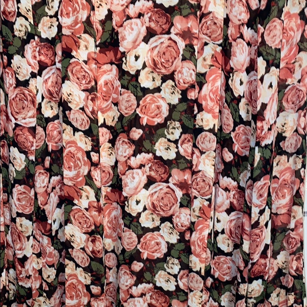 Forever 21 Small Pink and Black Floral Print Blouse - Picture 5 of 13